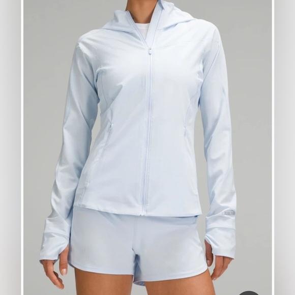lululemon athletica Jackets & Blazers - Lululemon Mist Over Windbreaker in Windmill $128 Size 8